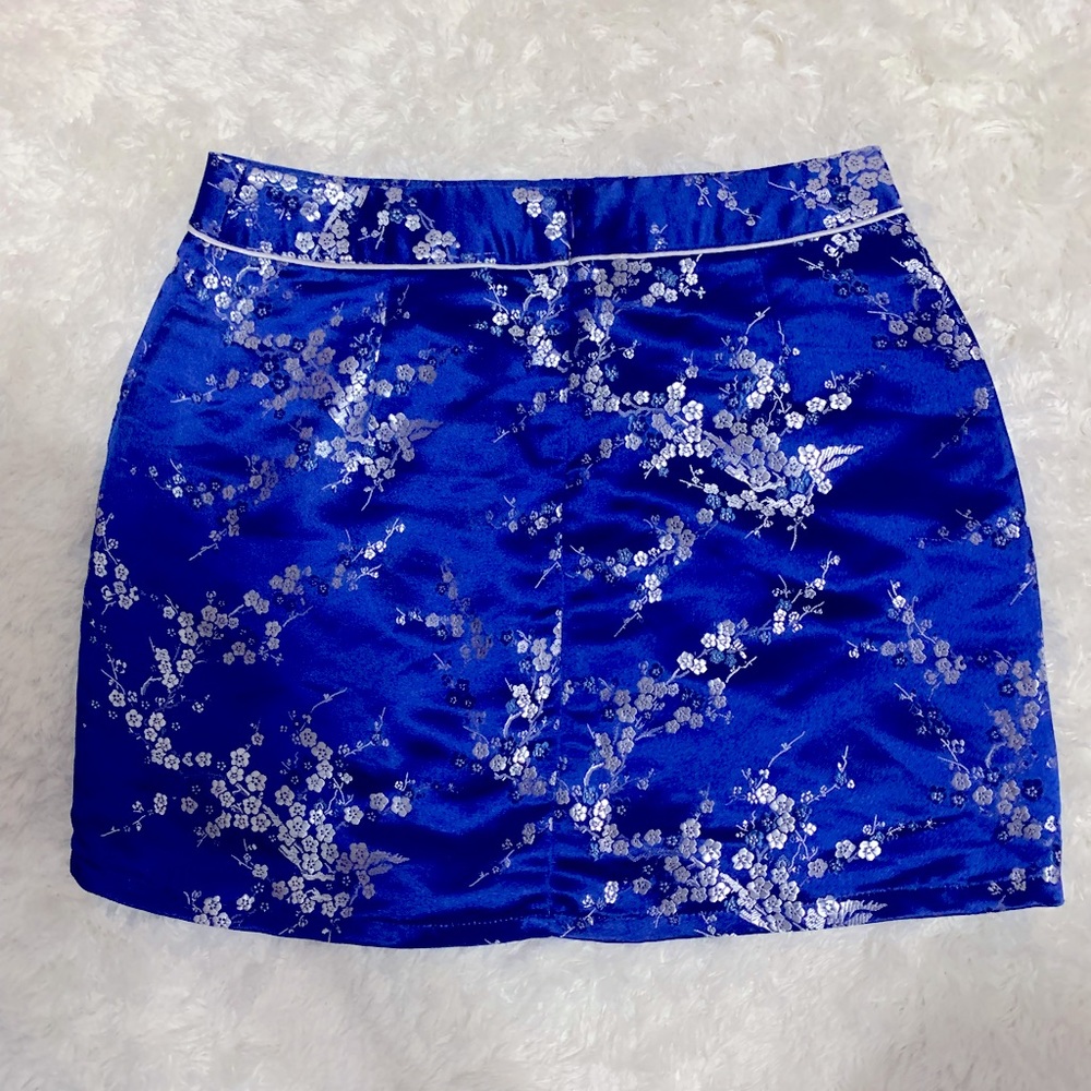 Silk blue with silver flowers mini skirt